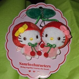 Sanrio Hello Kitty Plush Brooch/Keychain